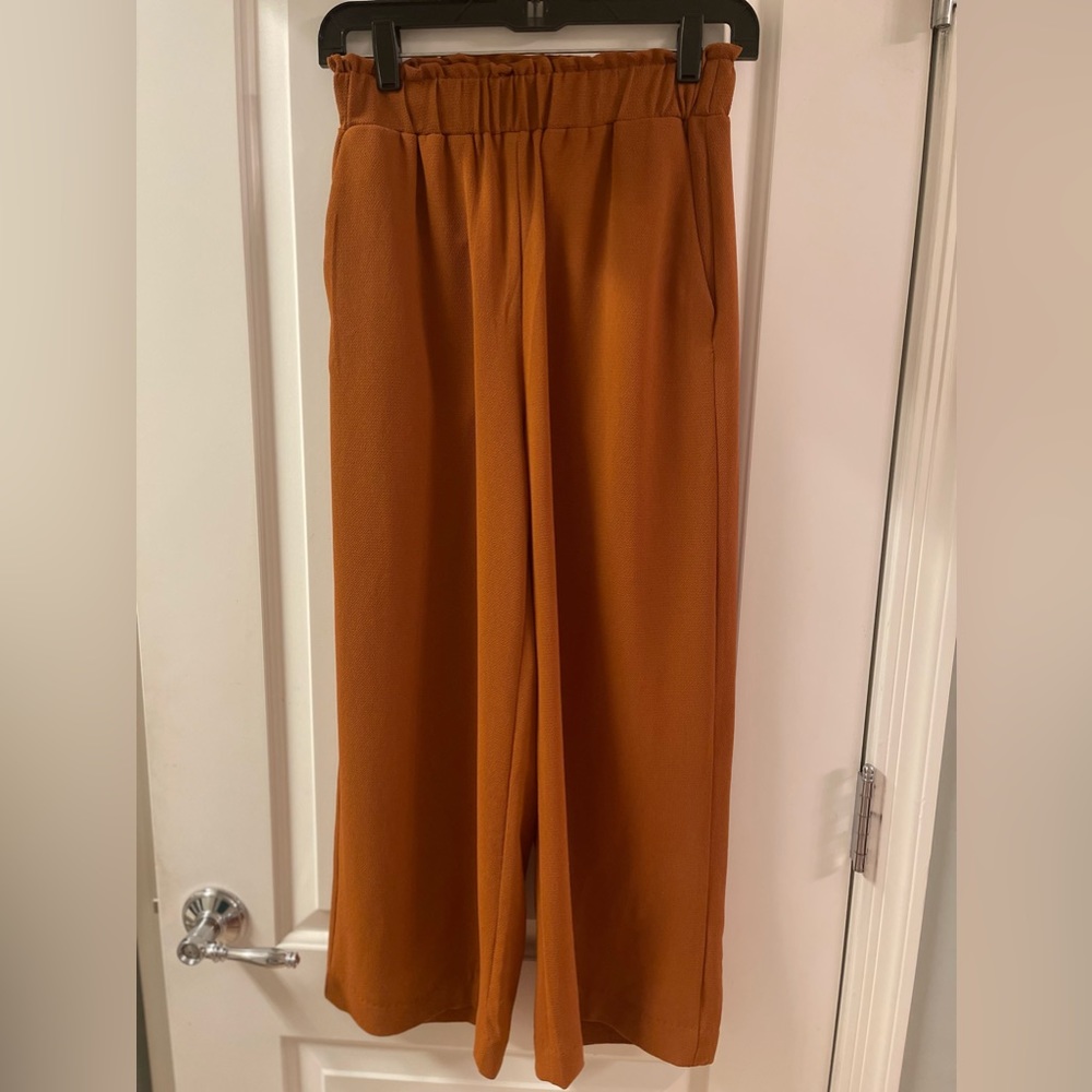 H&M high waisted wide leg capri length pants
